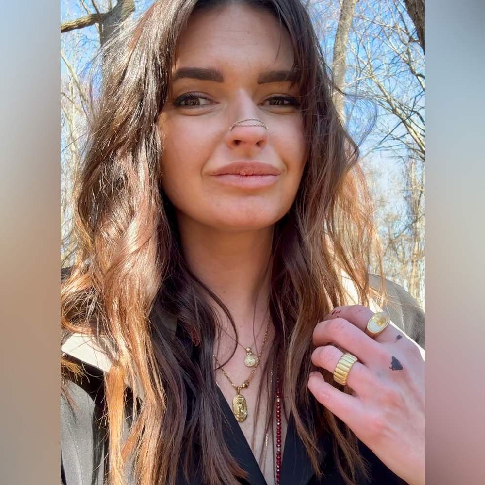 Meet your Posher, Raquel